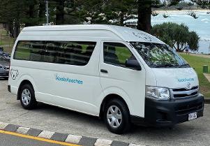 Commuter 11 seat & driver